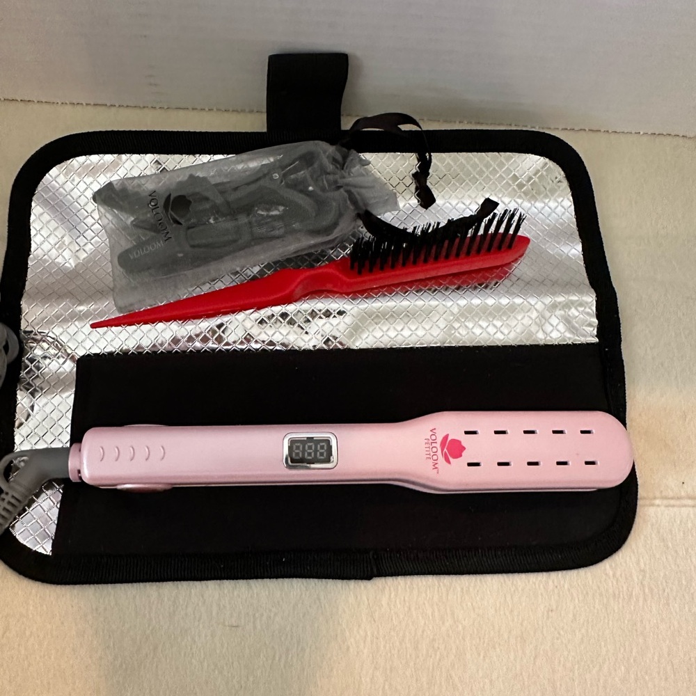 Petite Hair Volumizing Iron - Picture 7 of 9